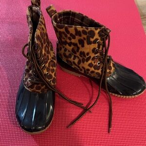 Yoki Leopard Lace Up Boots